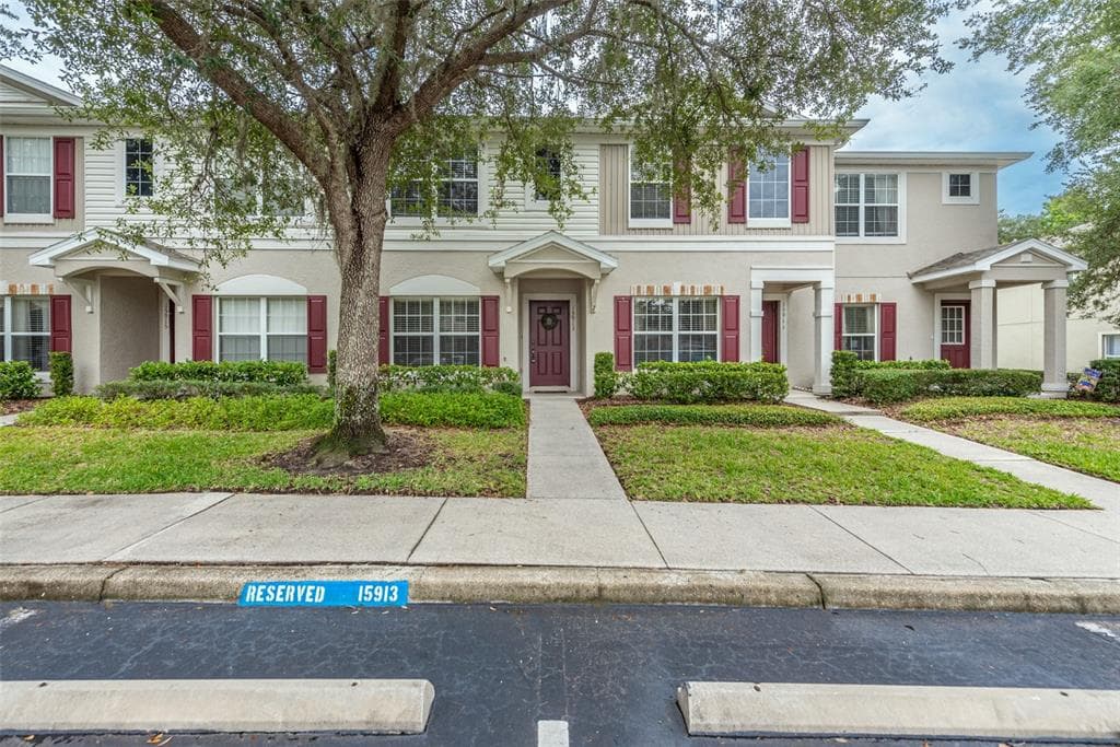 15913 FISHHAWK VIEW DRIVE LITHIA, FL 33547
