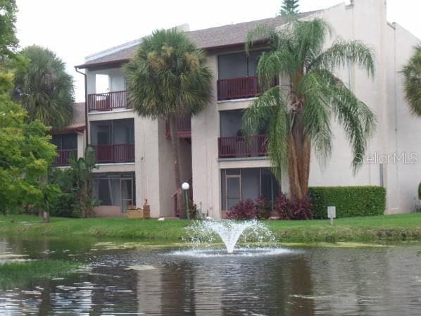 3848 N LAKE DRIVE UNIT 133 TAMPA, FL 33614