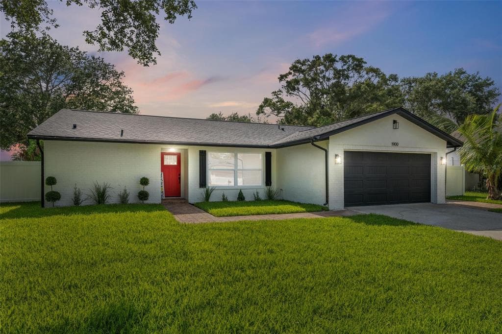 1900 BECKETT LAKE DRIVE
