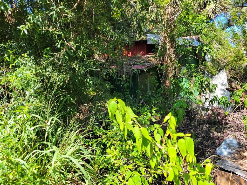 1010 FOREST STREET NOKOMIS, FL 34275