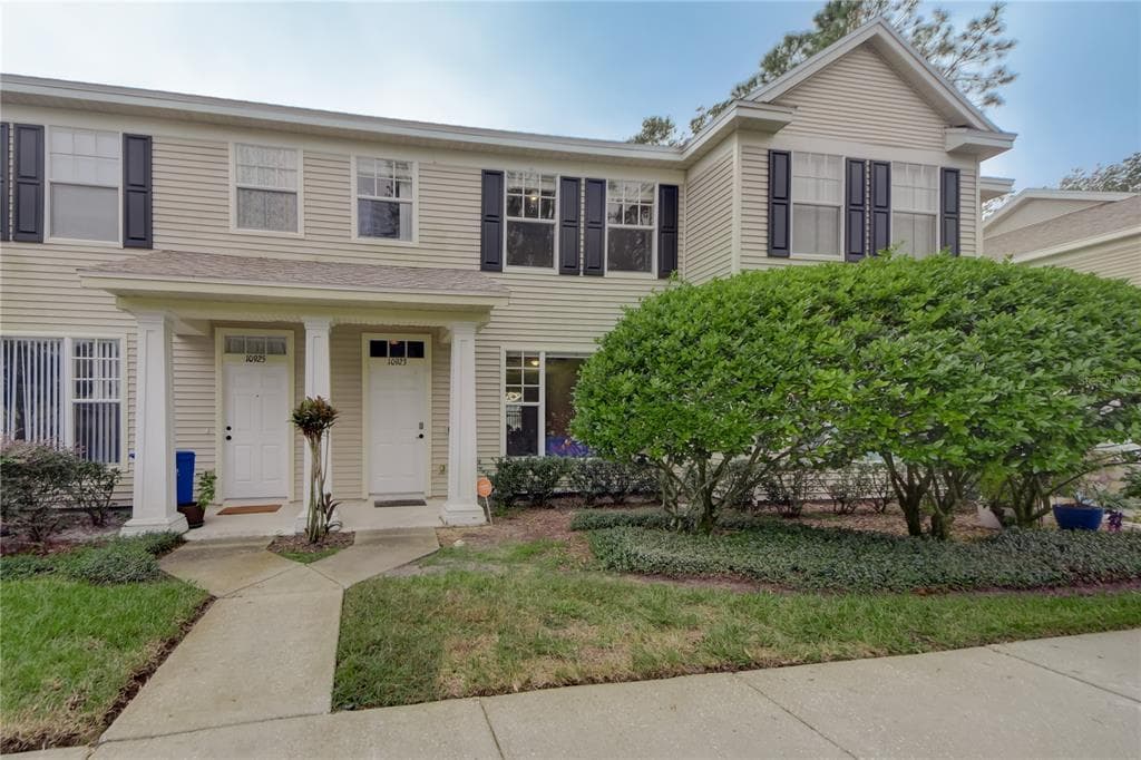 10923 BLACK SWAN COURT SEFFNER, FL 33584