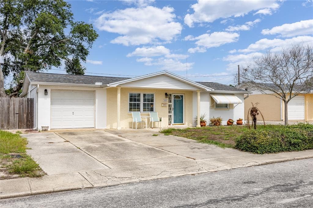 1031 CORNWALL DRIVE HOLIDAY, FL 34691