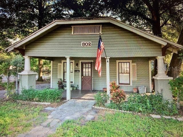 802 E HAMILTON AVENUE TAMPA, FL 33604