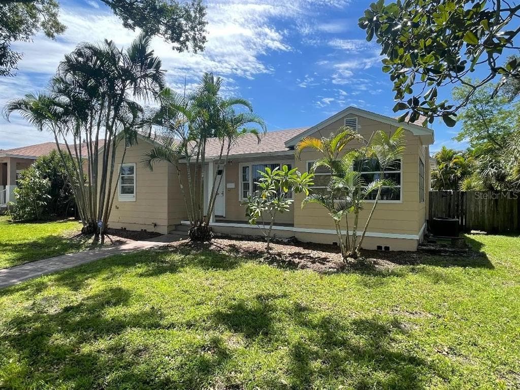 644 39TH AVENUE NE ST PETERSBURG, FL 33703