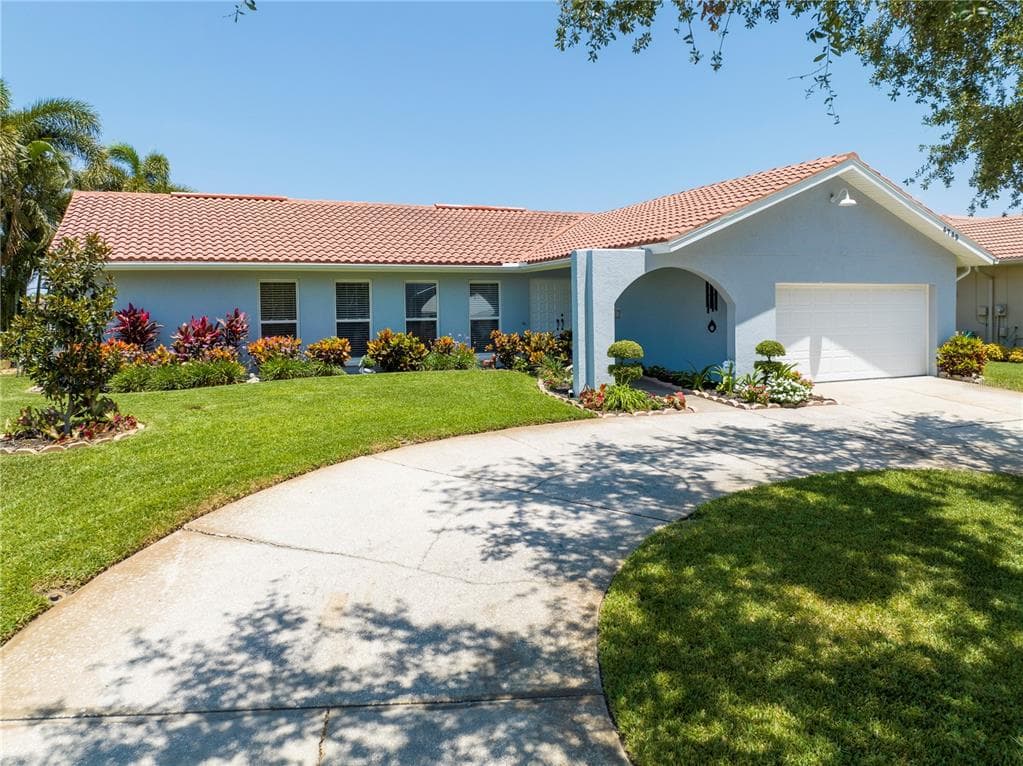 4749 LANSING STREET NE ST PETERSBURG, FL 33703