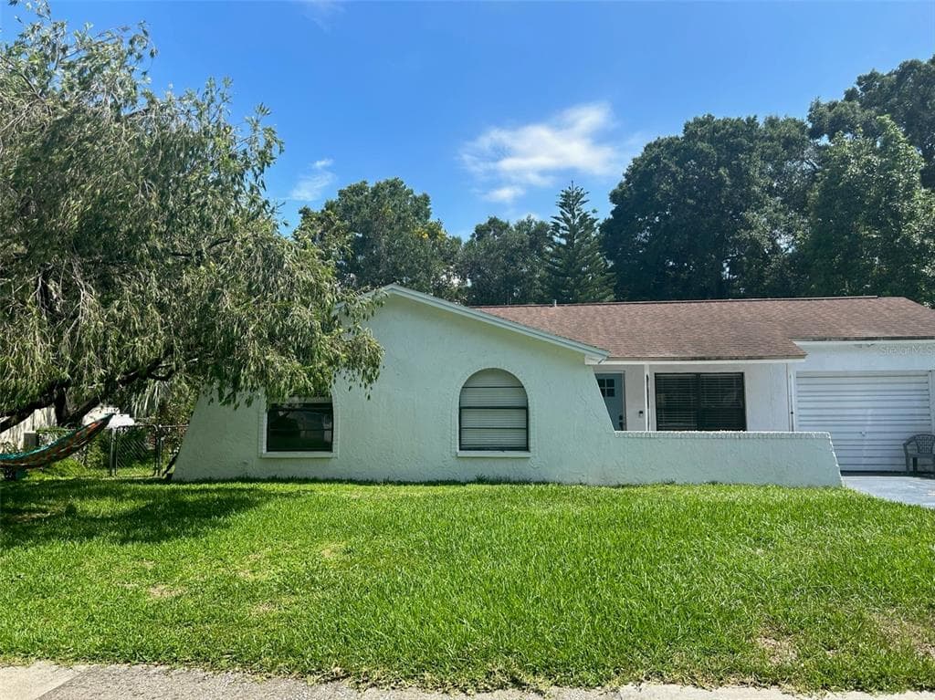 216 CLAIRE DRIVE SEFFNER, FL 33584