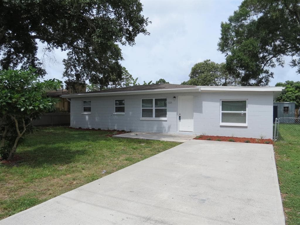 7520 N CORTEZ STREET TAMPA, FL 33614