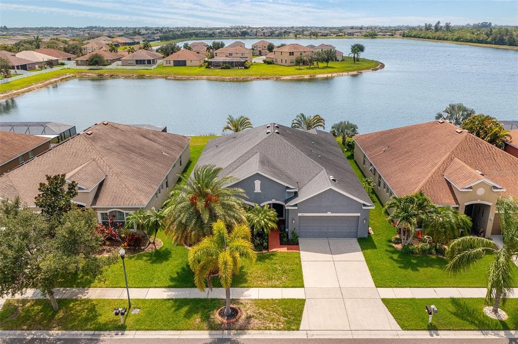 1216 PARKER DEN DRIVE RUSKIN, FL 33570