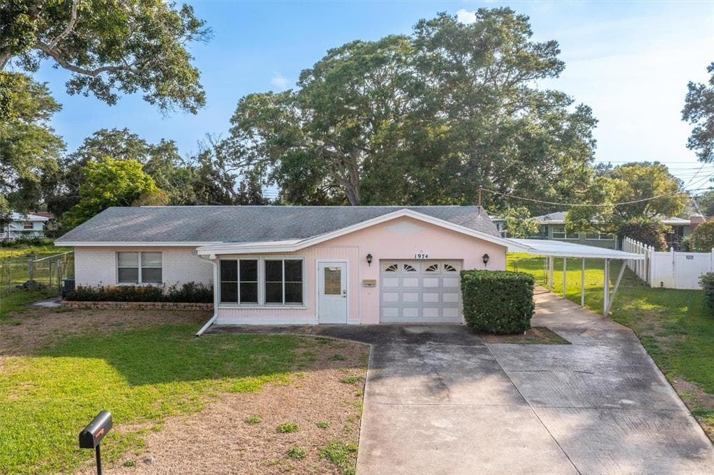 1974 SOUTHVIEW ROAD LARGO, FL 33770