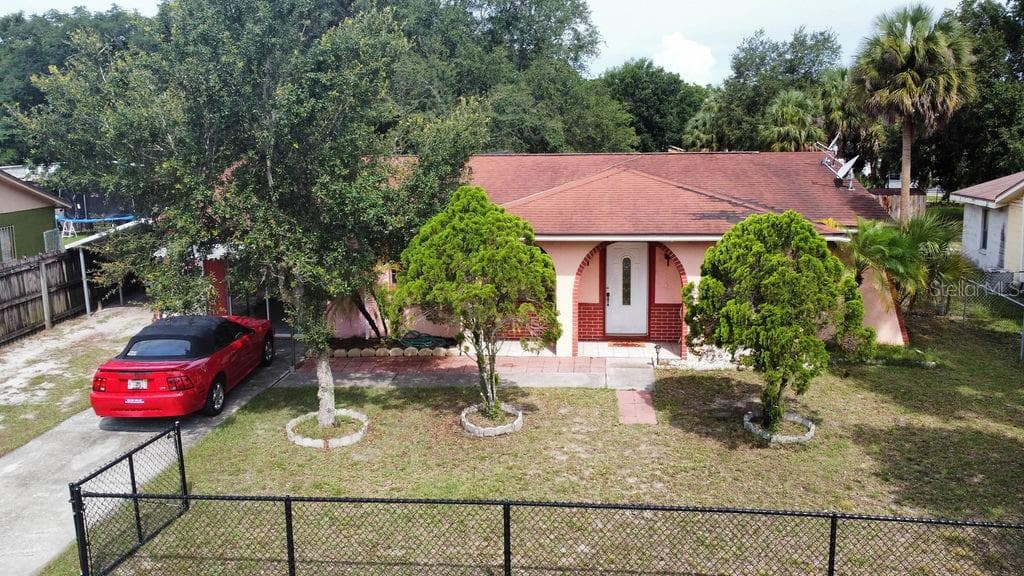 1814 GREEN RIDGE ROAD TAMPA, FL 33619