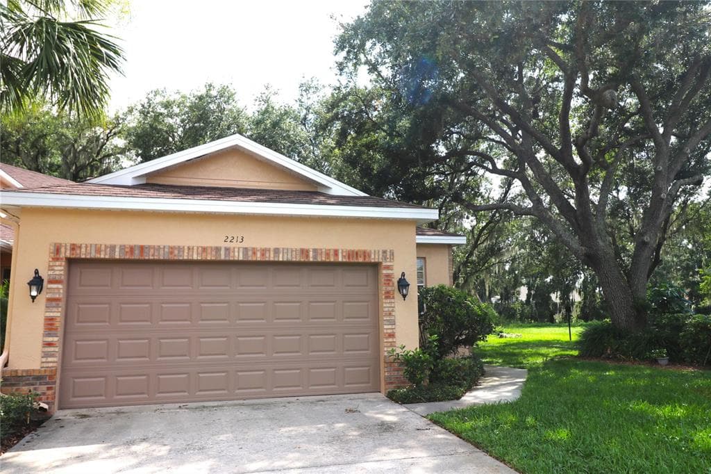 2213 PRESERVATION DRIVE UNIT 29 PLANT CITY, FL 33566