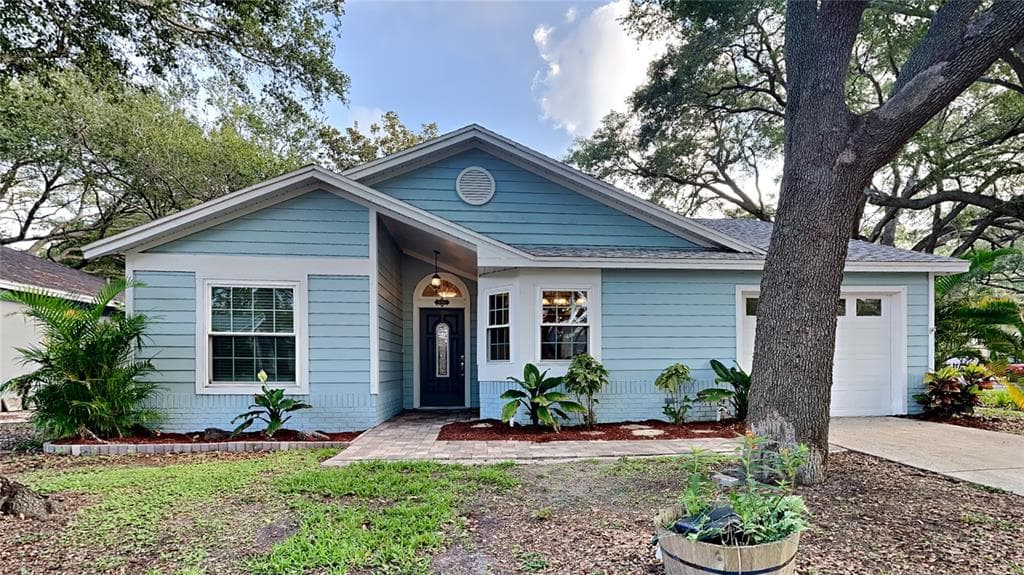1484 LOMAN COURT PALM HARBOR, FL 34683