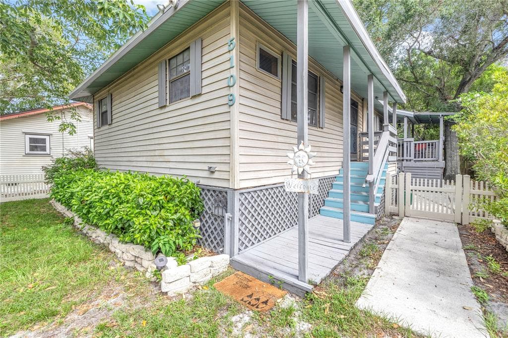 5109 PRESTON AVENUE S GULFPORT, FL 33707