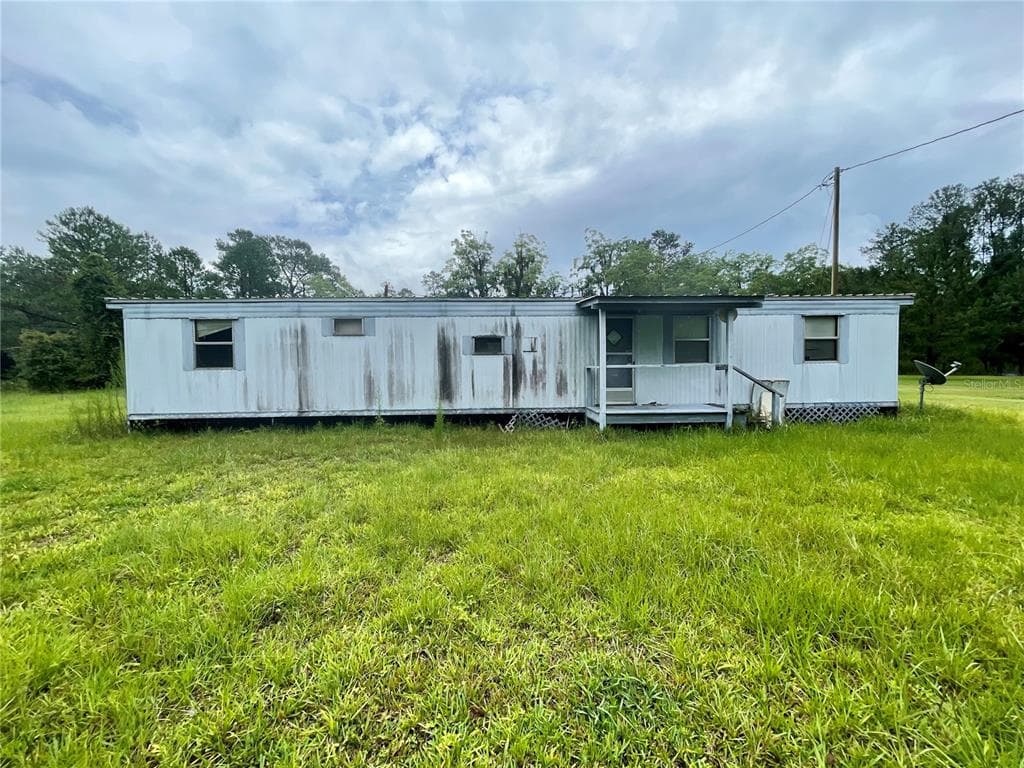 5515 SE 223RD STREET HAWTHORNE, FL 32640