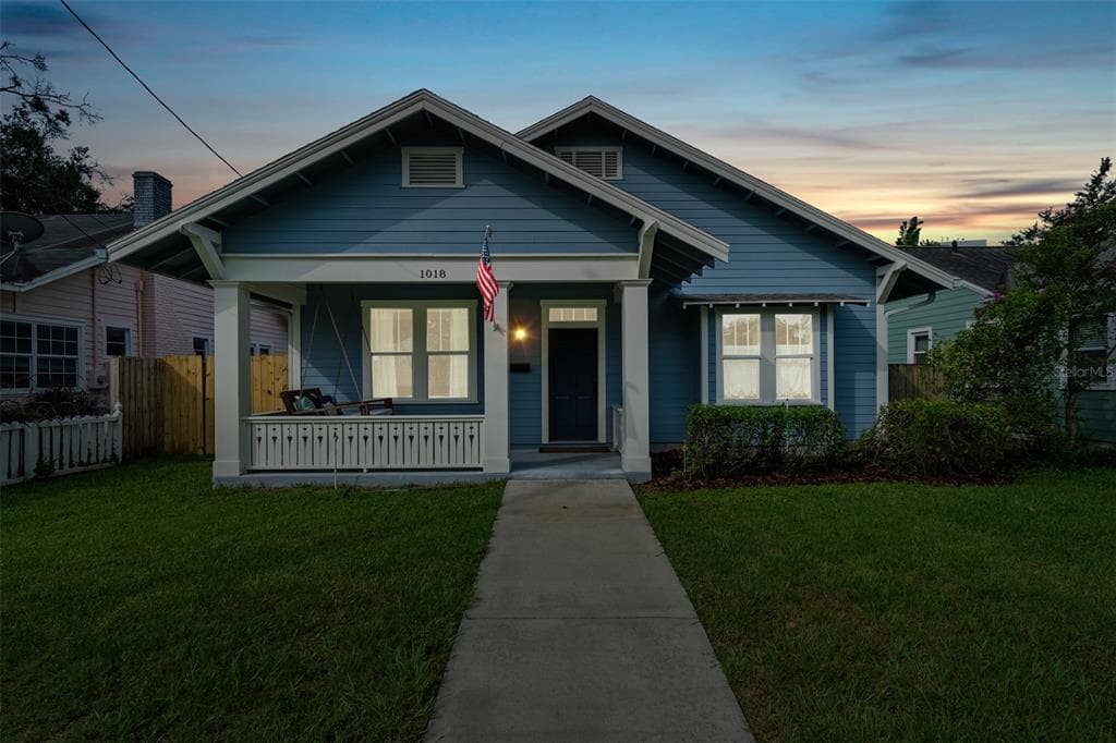 1018 W CHARTER STREET TAMPA, FL 33602
