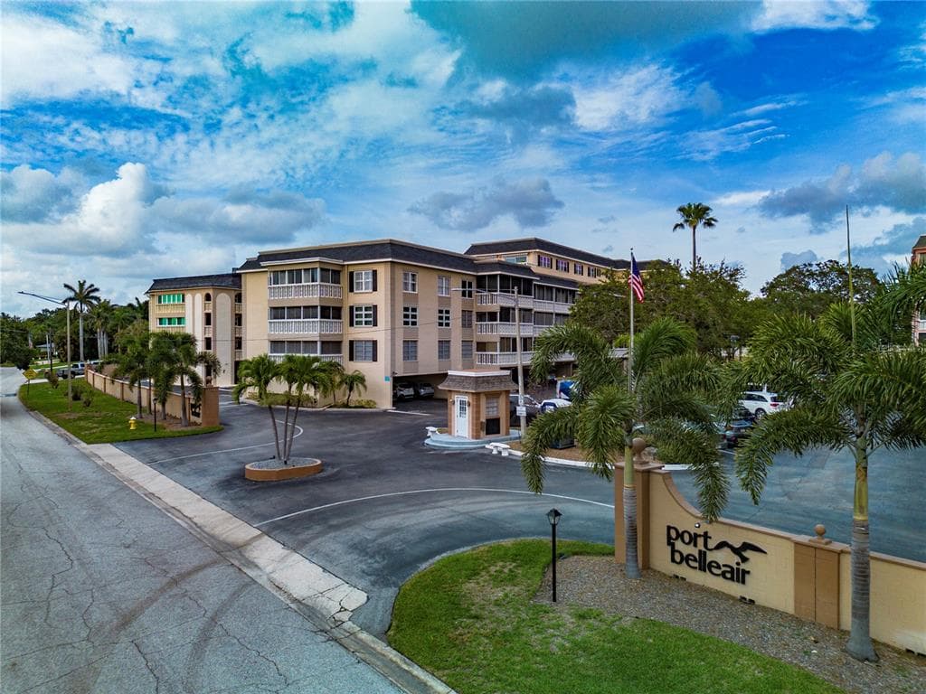 155 BLUFF VIEW DRIVE UNIT 203 BELLEAIR BLUFFS, FL 33770