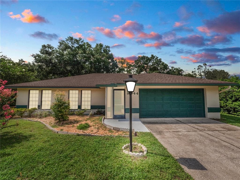 8044 HOLLY RIDGE DRIVE LAKELAND, FL 33810