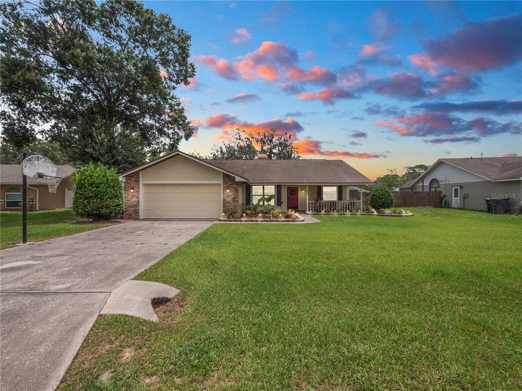 8401 MAID MARIONS TRAIL LAKELAND, FL 33809