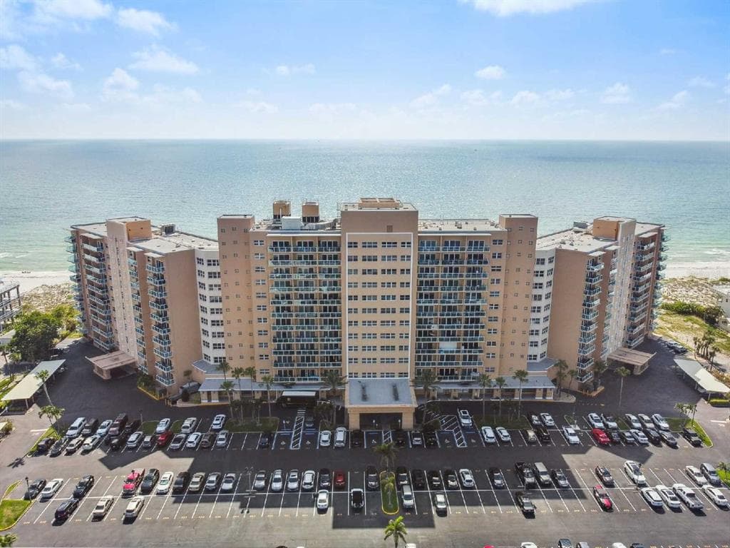 880 MANDALAY AVENUE UNIT S704 CLEARWATER, FL 33767