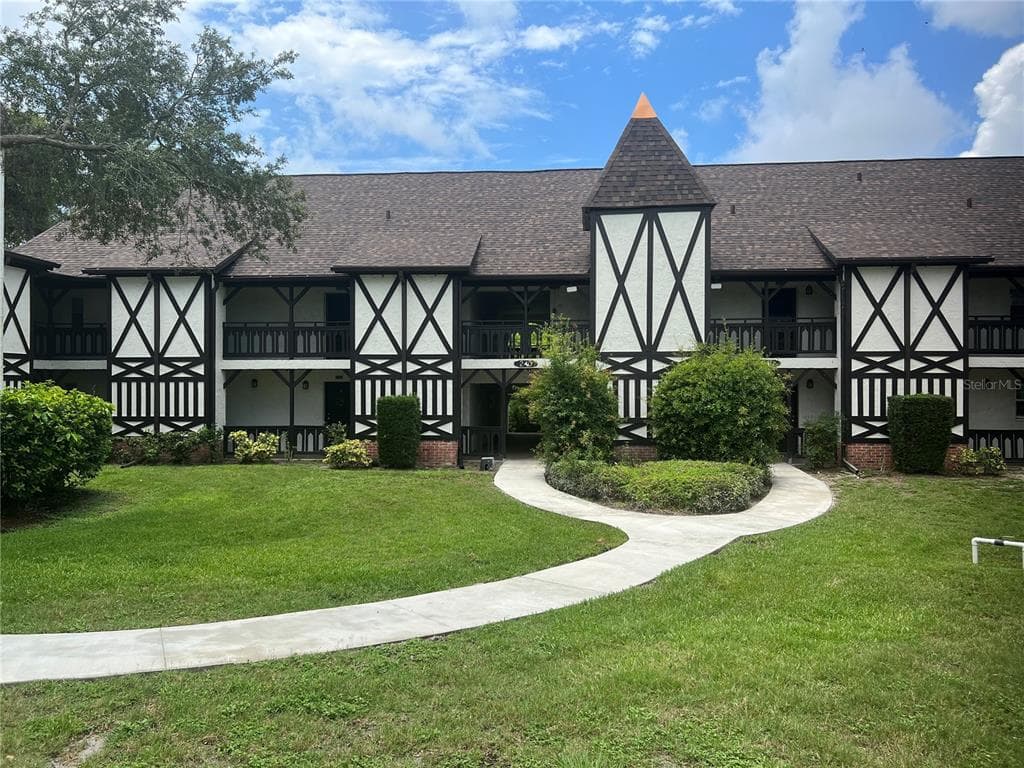 240 N BAYSHORE BOULEVARD UNIT 102 CLEARWATER, FL 33759