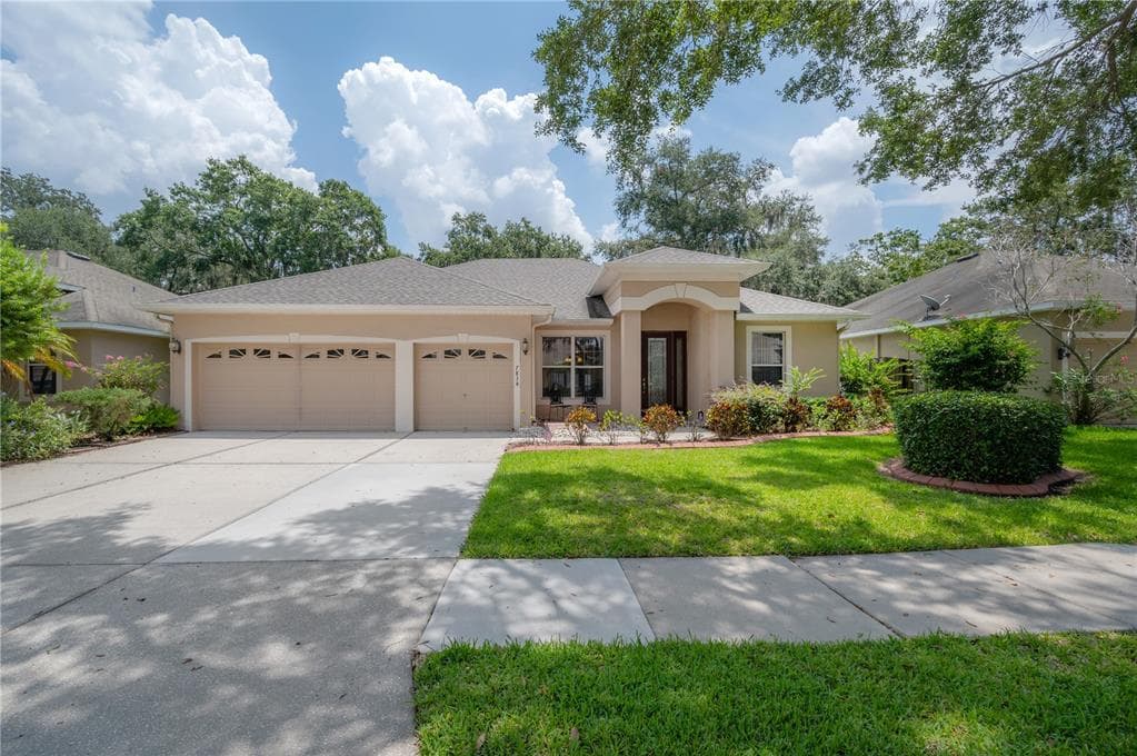 7834 RIVERWOOD OAKS DRIVE RIVERVIEW, FL 33578