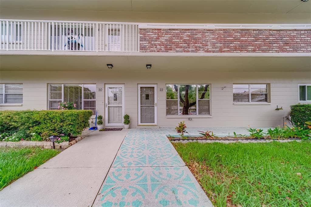 2426 PERSIAN DRIVE UNIT 22 CLEARWATER, FL 33763