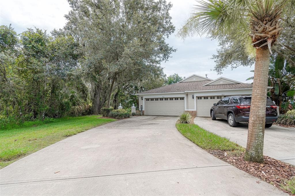 5802 PHOEBENEST DRIVE LITHIA, FL 33547