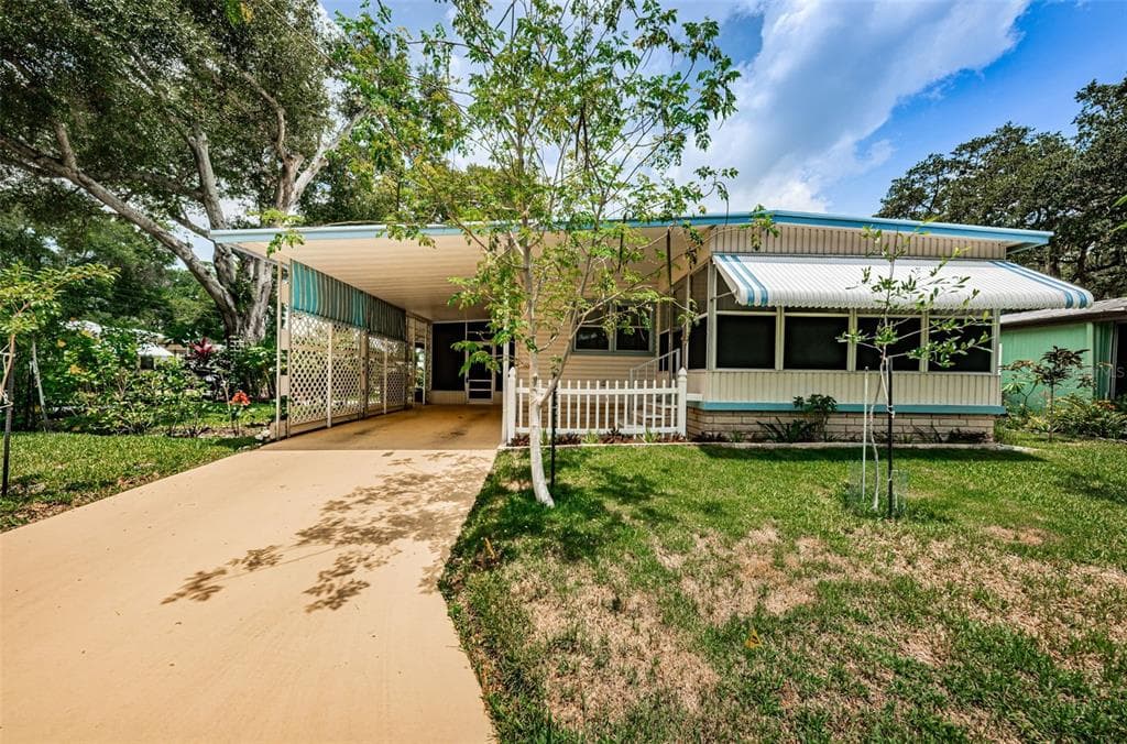 131 PINEWOOD TERRACE UNIT 8