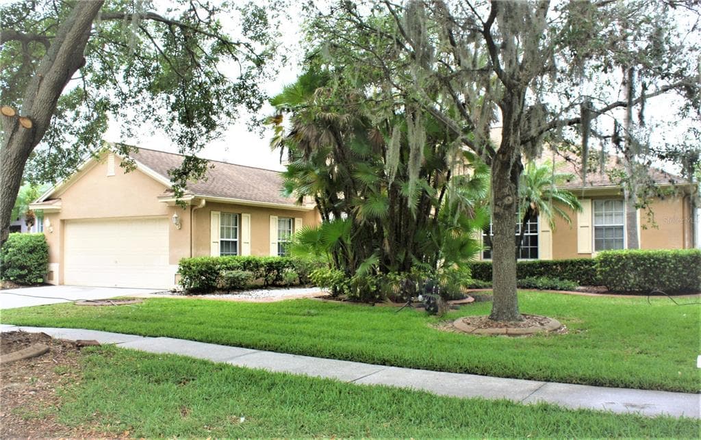 7209 COLONIAL LAKE DRIVE RIVERVIEW, FL 33578