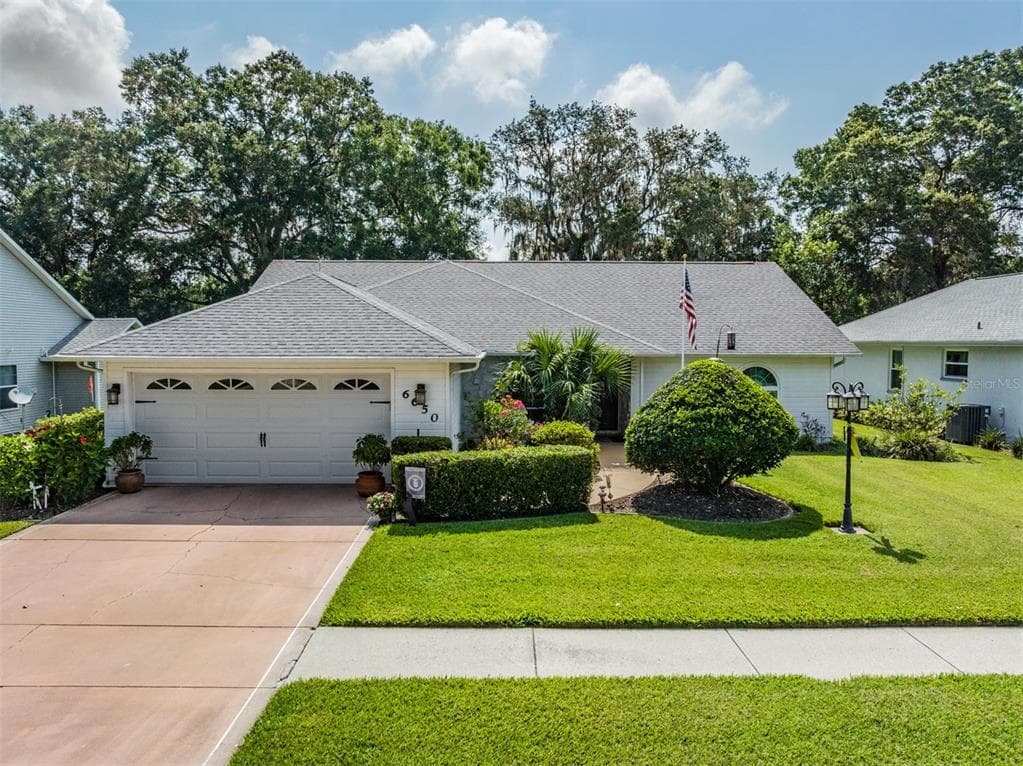 6650 NORTHLAKE DRIVE ZEPHYRHILLS, FL 33542