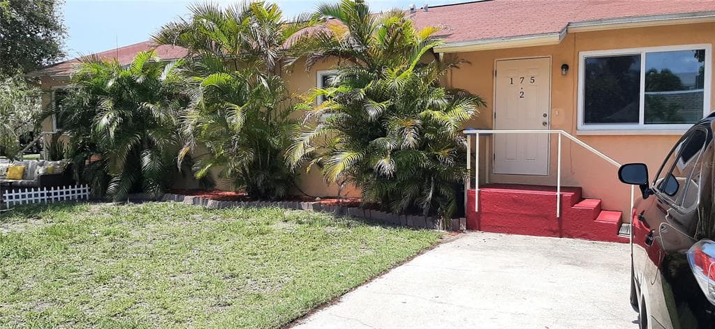 175 174TH TERRACE DRIVE E REDINGTON SHORES, FL 33708