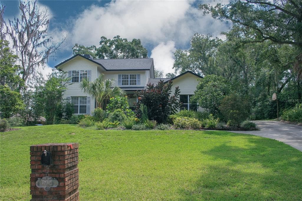 12620 LAKE HILLS DRIVE