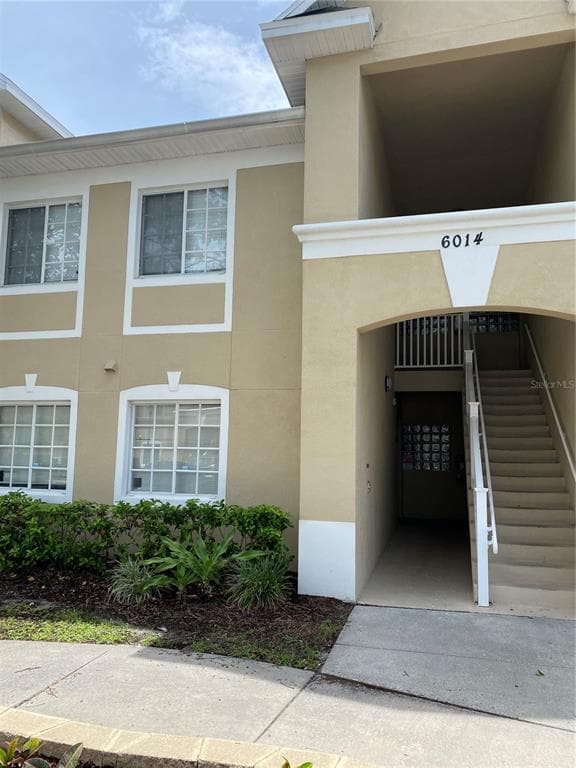 6014 PORTSDALE PLACE UNIT 101 RIVERVIEW, FL 33578