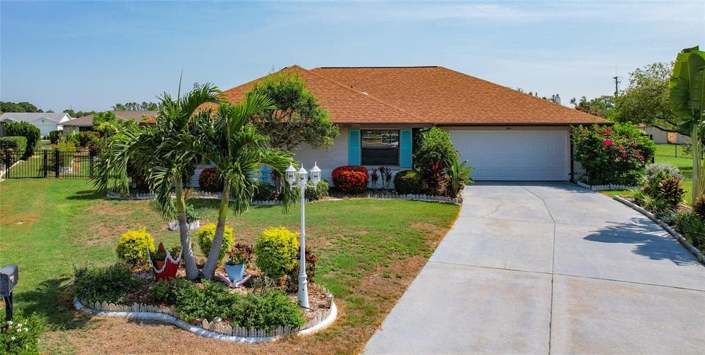 300 THORN HILL PLACE