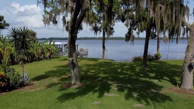 4956 MOORE STREET TARPON SPRINGS, FL 34689