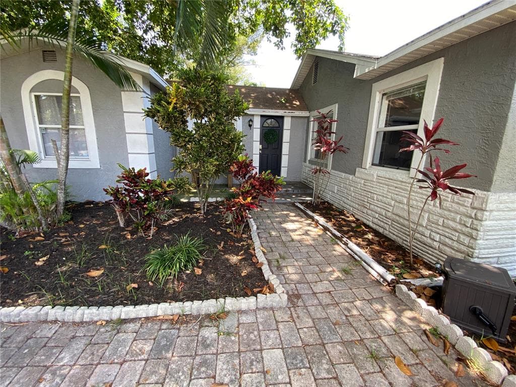 4350 40TH STREET N ST PETERSBURG, FL 33714