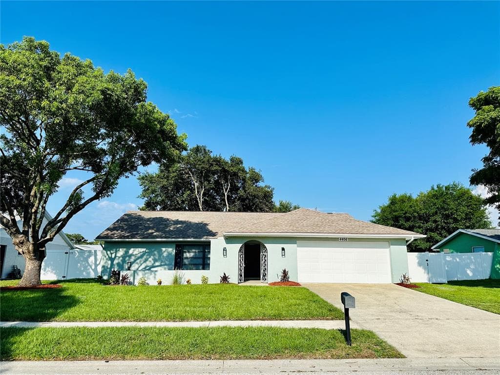 4406 TALL OAK LANE NEW PORT RICHEY, FL 34653
