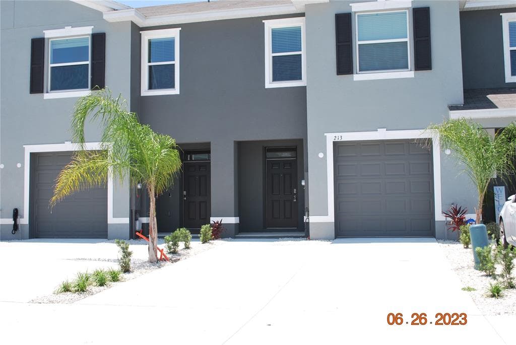 213 MANGROVE SHADE CIRCLE APOLLO BEACH, FL 33572