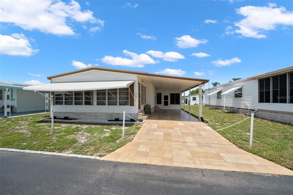 2101 WAILUA DRIVE HOLIDAY, FL 34691