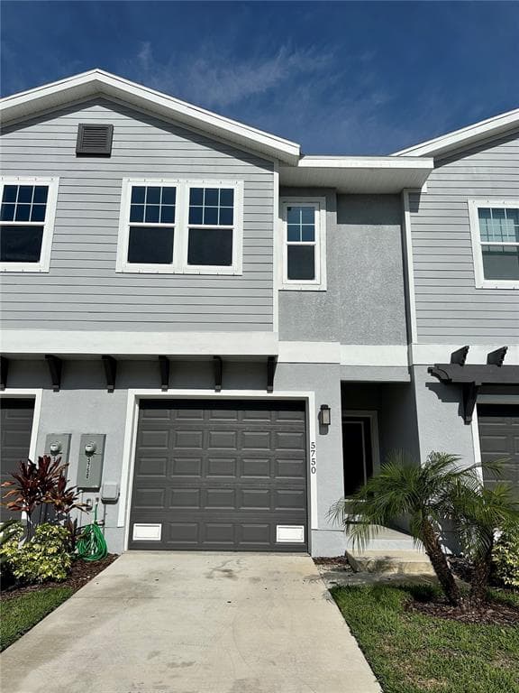 5750 DESERT ROSE PLACE TAMPA, FL 33615