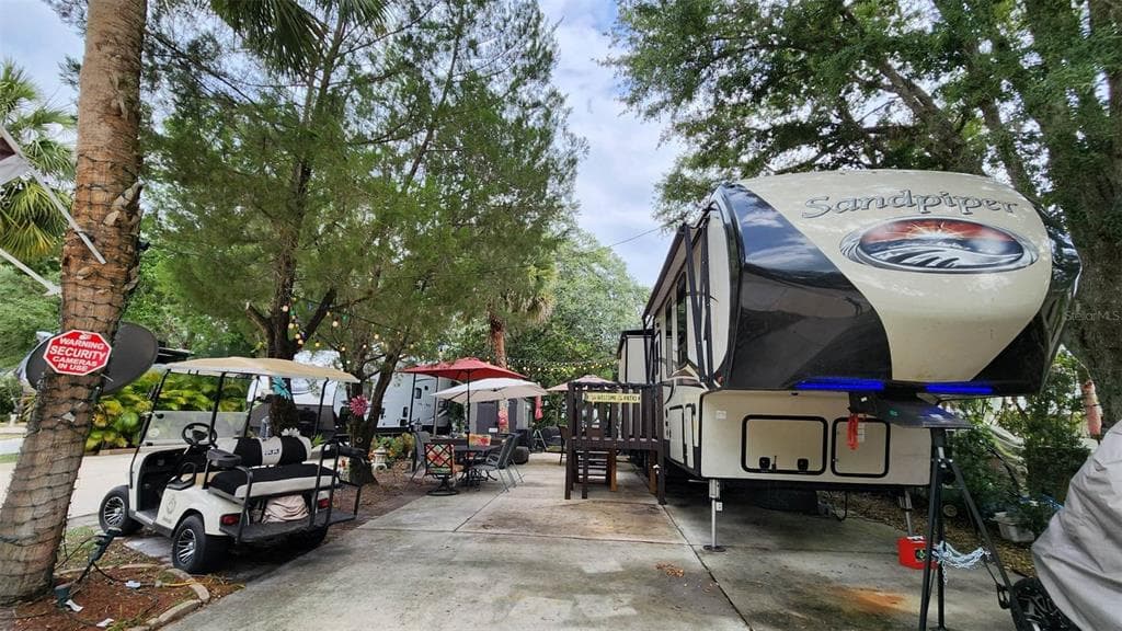 152 HORSESHOE BEND LAKE WALES, FL 33898