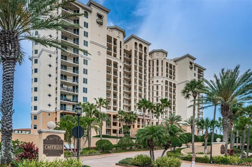 5823 BOWEN DANIEL DRIVE UNIT 401 TAMPA, FL 33616