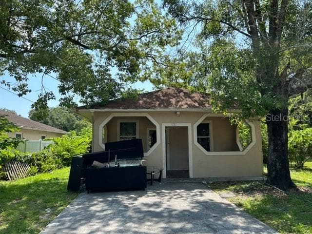8010 N BROOKS STREET TAMPA, FL 33604