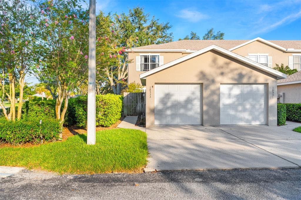 18533 PEBBLE LAKE COURT TAMPA, FL 33647