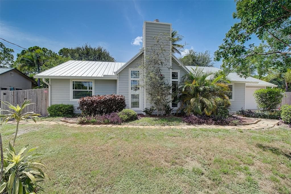 6310 SE LILLIAN COURT STUART, FL 34997