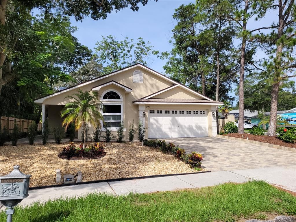 204 HILLSBOROUGH STREET SAFETY HARBOR, FL 34695