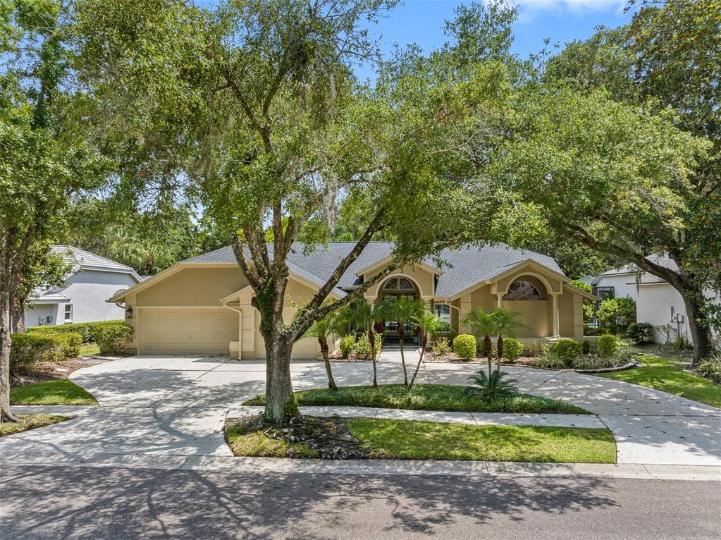 7121 WAREHAM DRIVE TAMPA, FL 33647