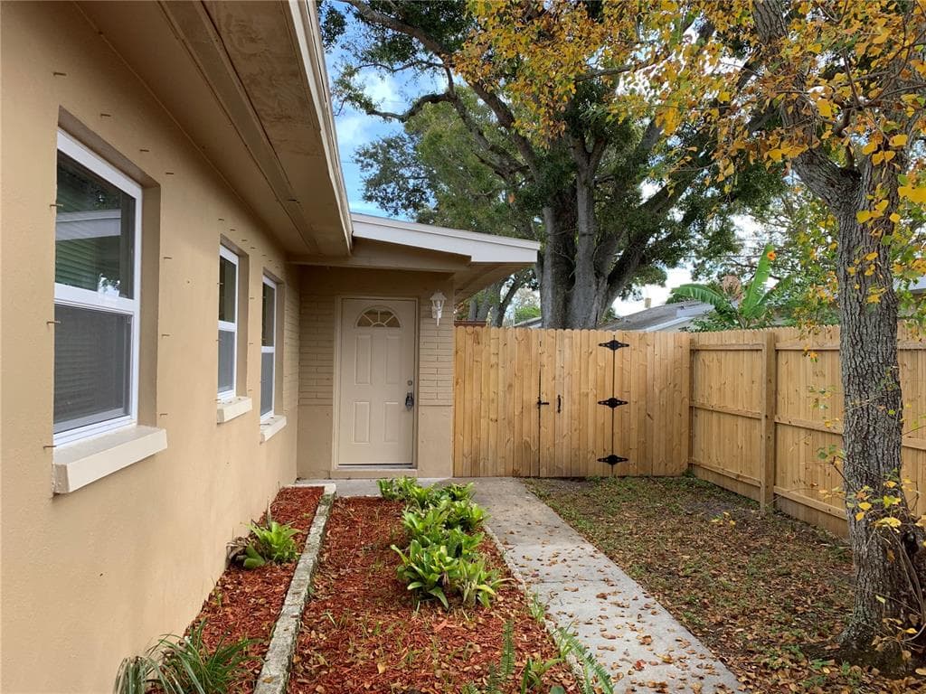 315 N JUPITER AVENUE CLEARWATER, FL 33755