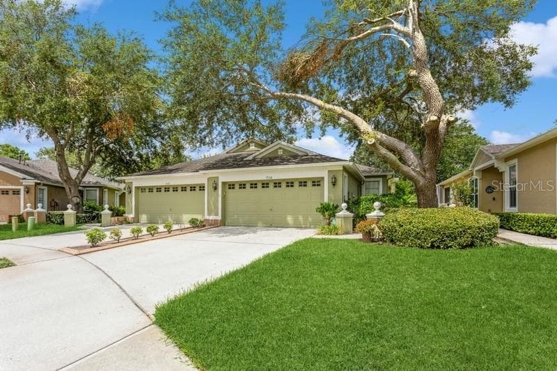 19108 WHITE WING PLACE TAMPA, FL 33647