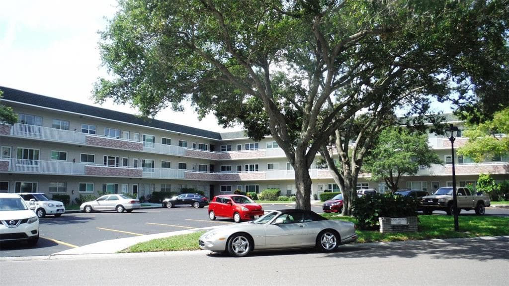 2427 RHODESIAN DRIVE UNIT 69 CLEARWATER, FL 33763